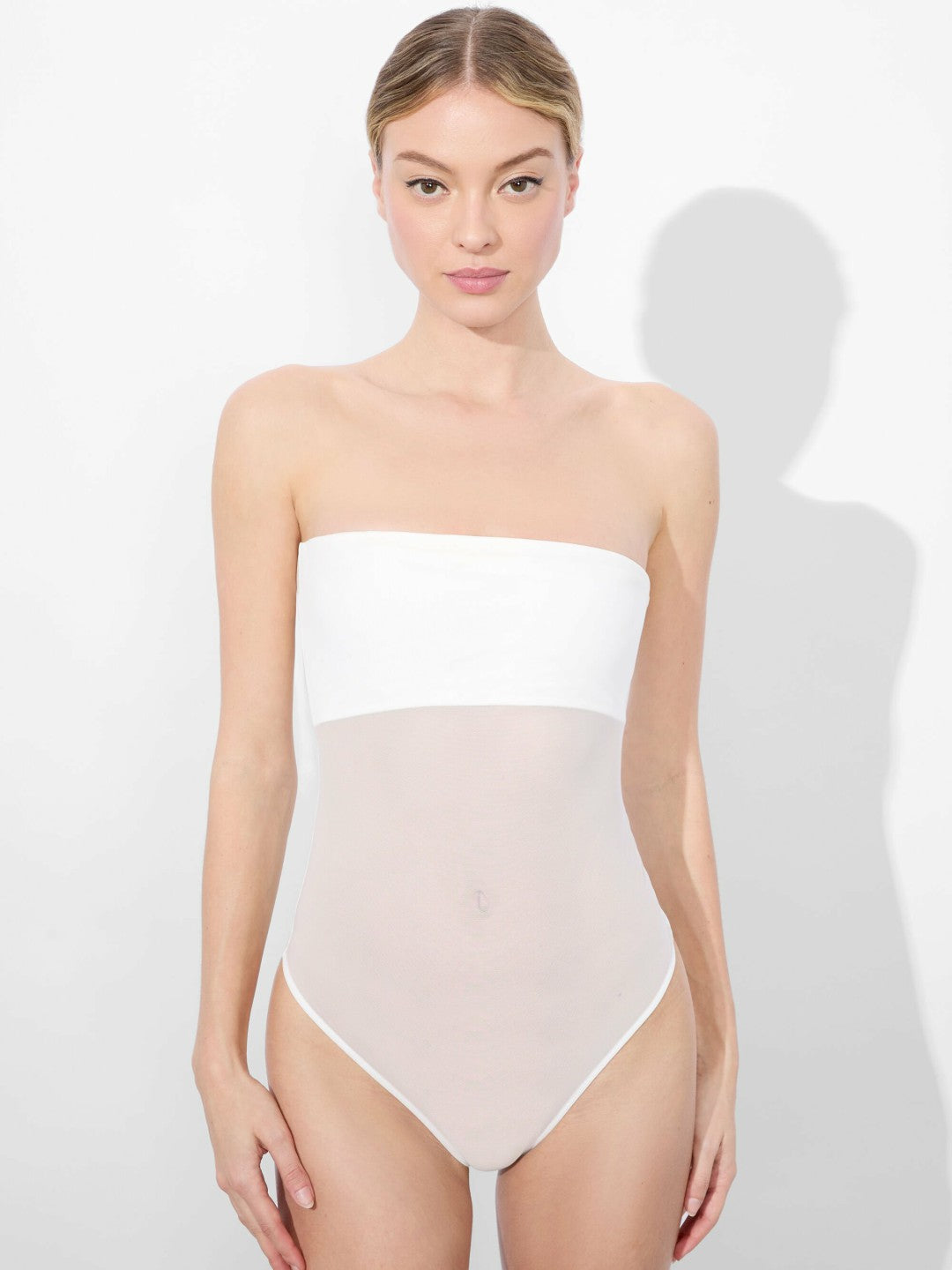 Bandeau Strapless Bodysuit In Off White - Alice + Olivia Women