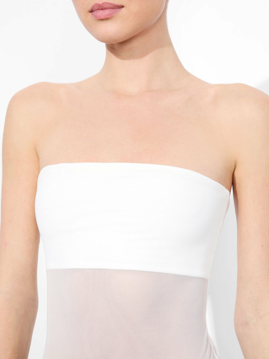 Bandeau Strapless Bodysuit In Off White - Alice + Olivia Women