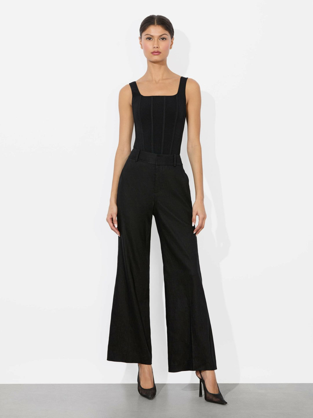 Quinn Linen Kick Flare Pant In Black - Alice + Olivia Women