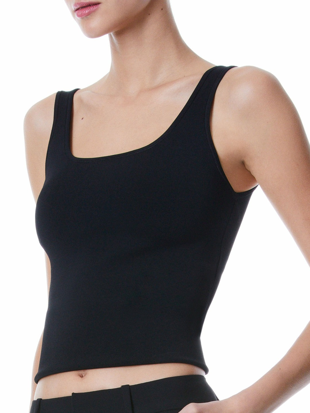 Daryn Sculpting Tank In Black - Alice + Olivia Women