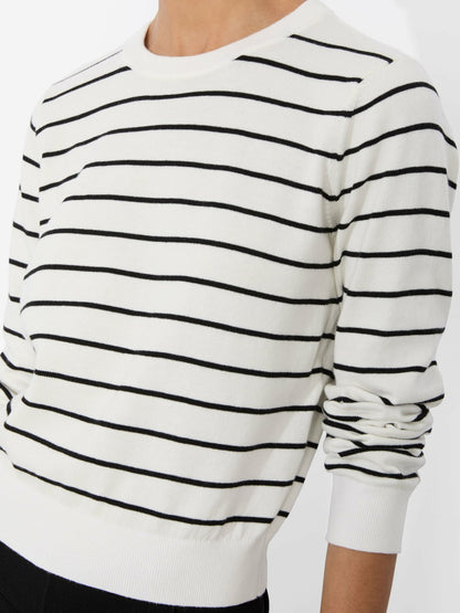 Carolann Shrunken Pullover In Soft White/black - Alice + Olivia Women