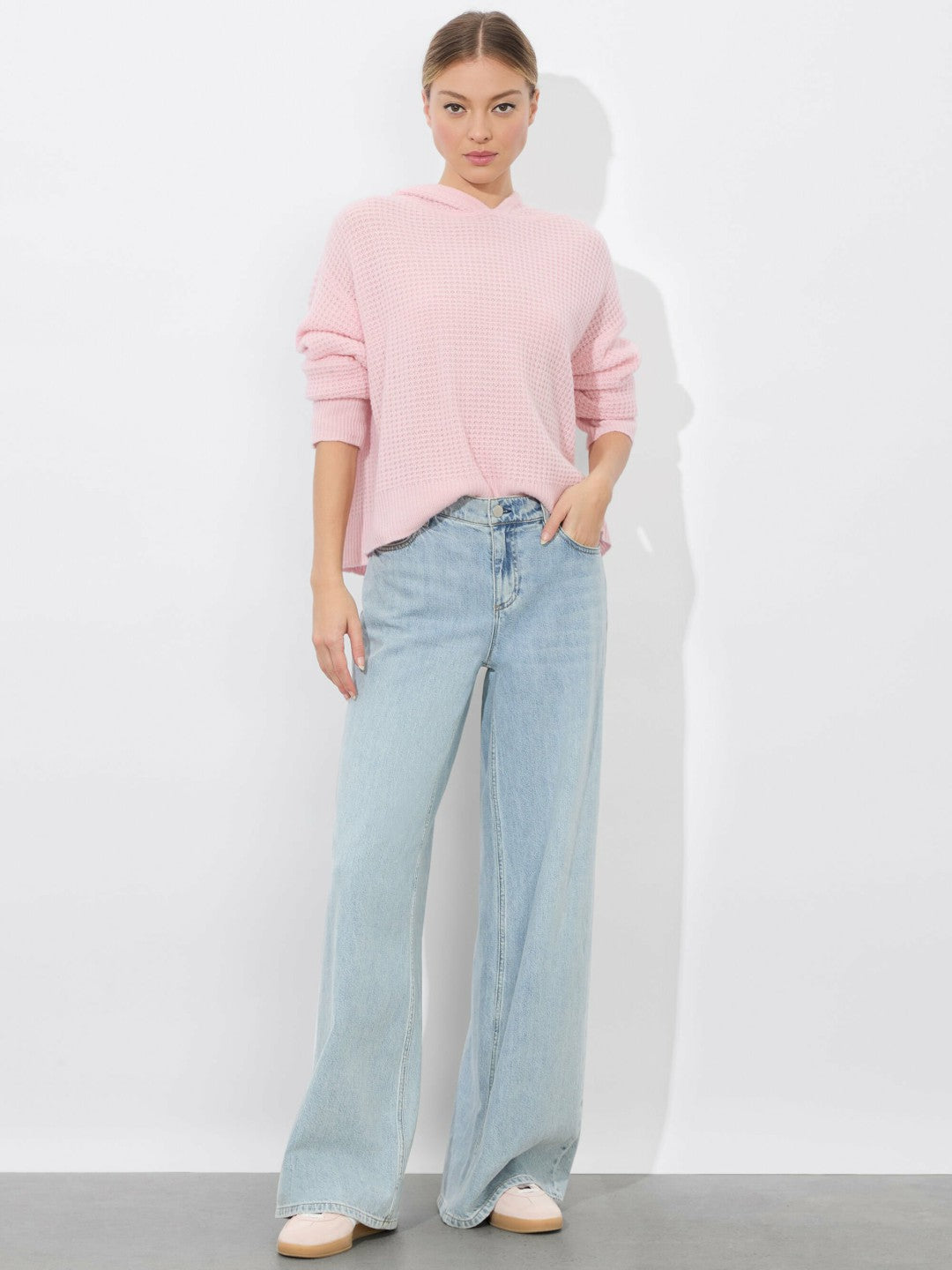 Emmanuelle Hoodie In Shell Pink - Alice + Olivia Women