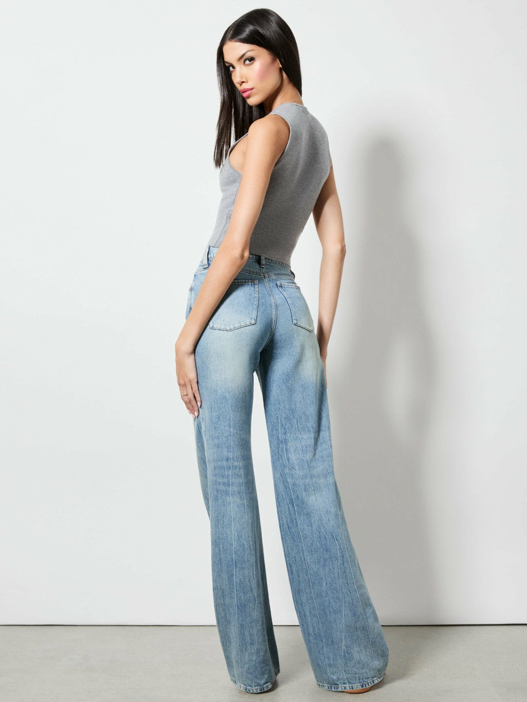Keria Tank In Medium Heather Grey - Alice + Olivia Women