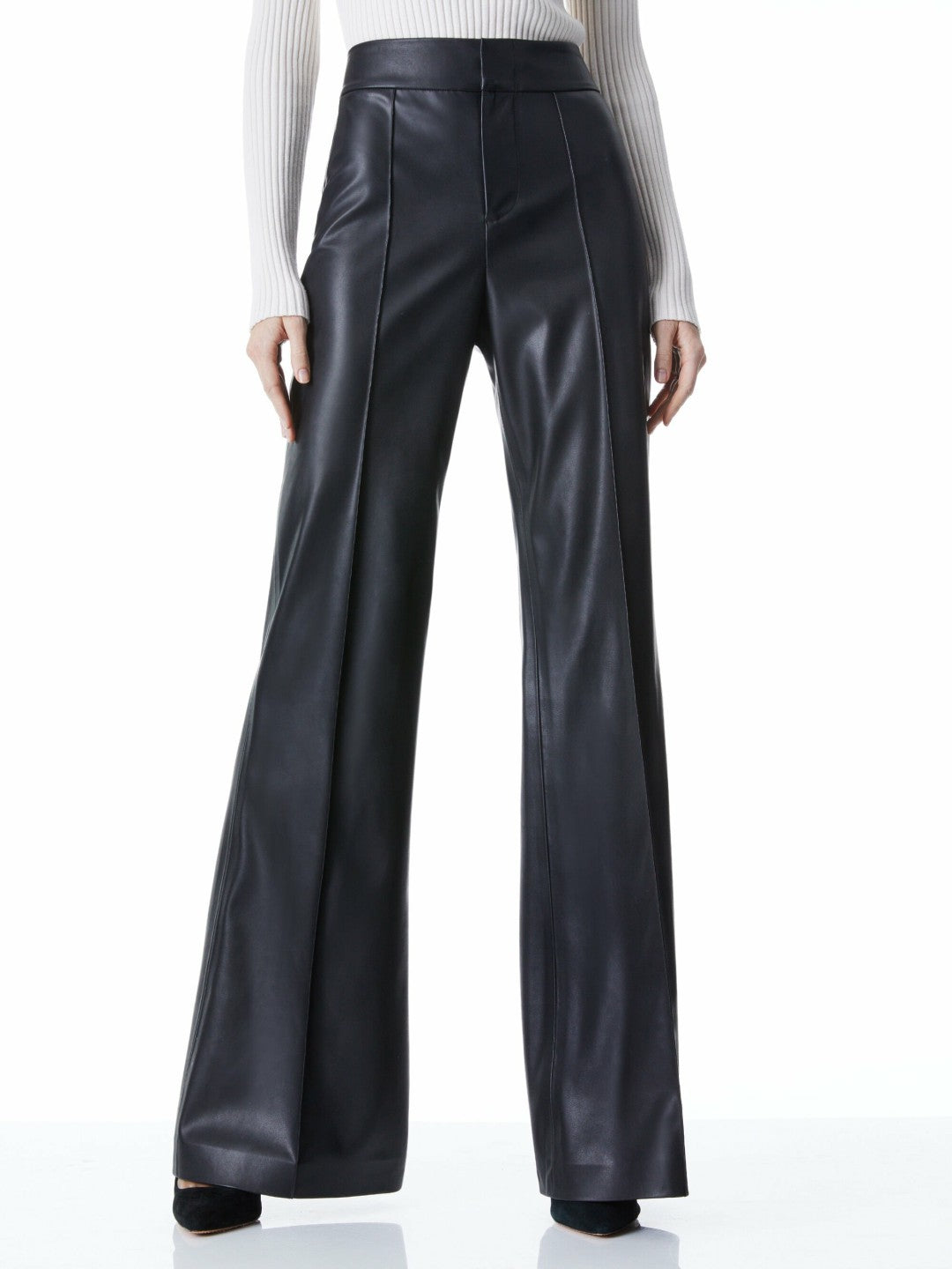 Dylan Vegan Pant In Black - Alice + Olivia Women