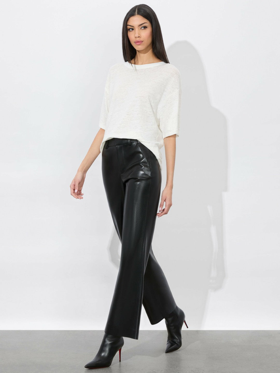 Alexander Vegan Trouser In Black - Alice + Olivia Women