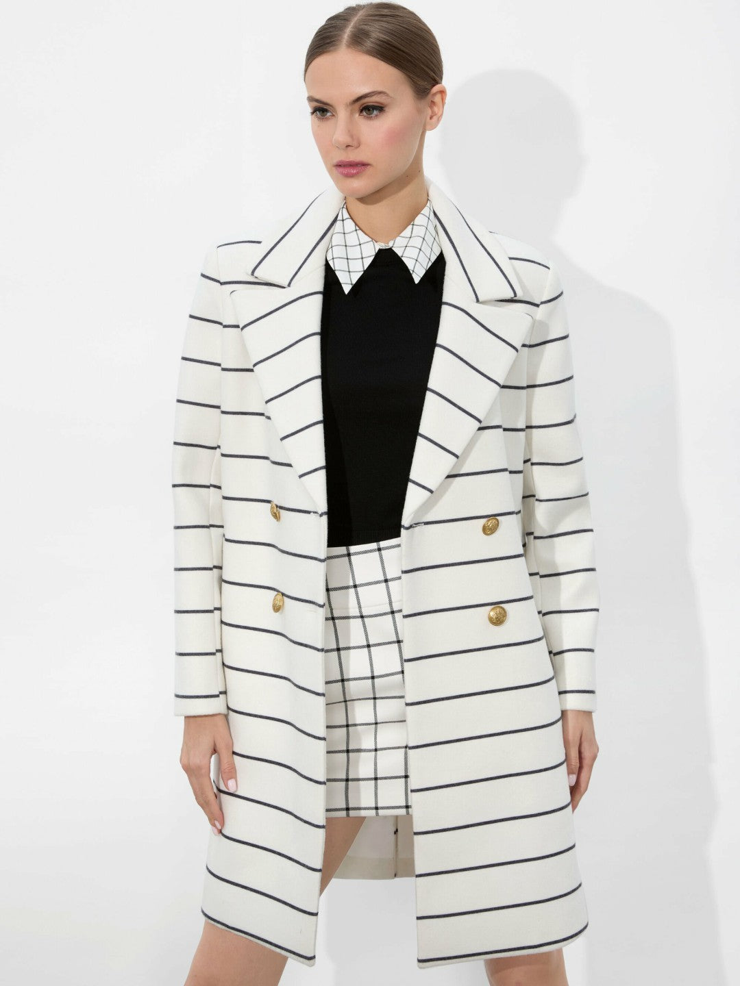Moore Midi Peacoat In Off White/black - Alice + Olivia Women