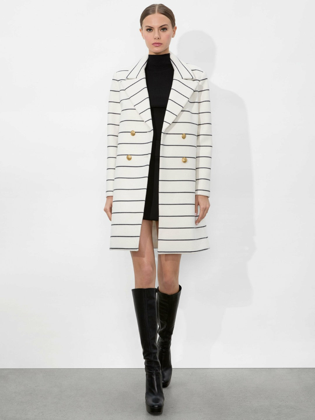 Moore Midi Peacoat In Off White/black - Alice + Olivia Women