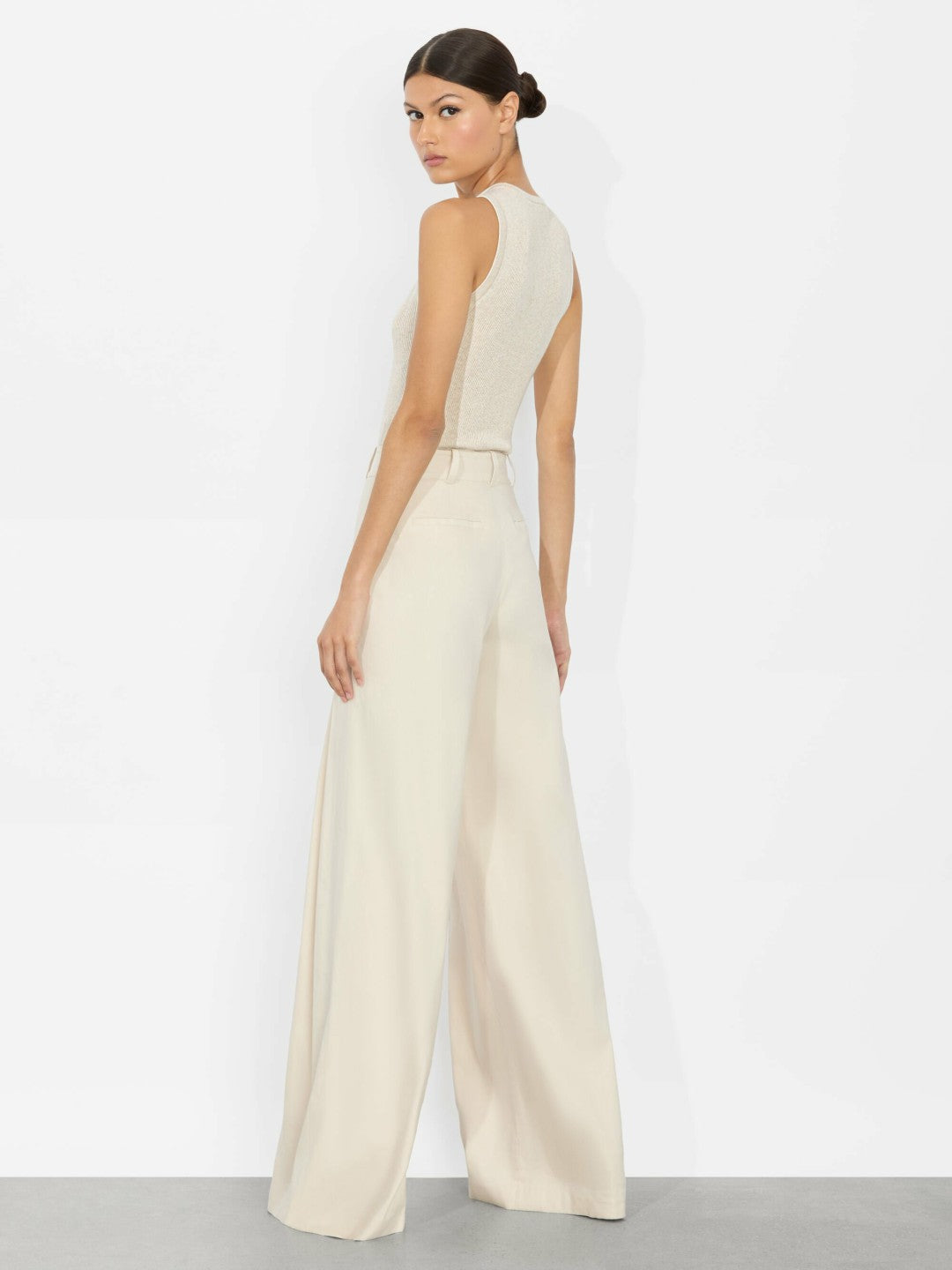 Simon Trouser In Oatmeal - Alice + Olivia Women