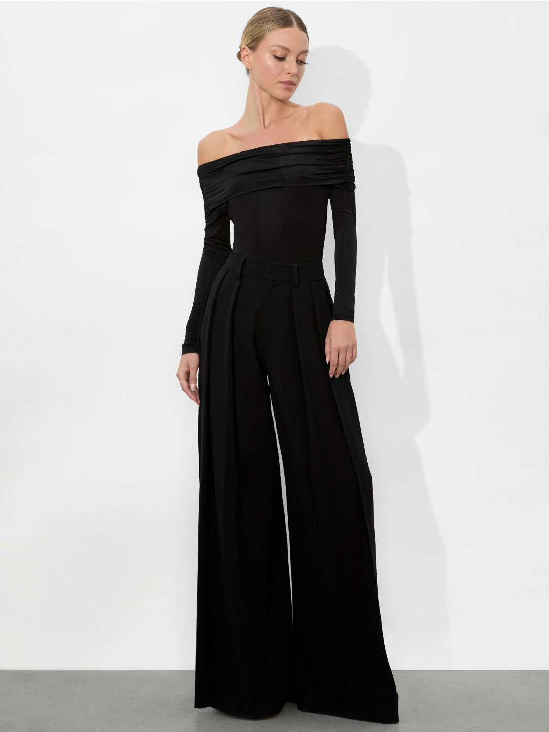 Mollie Convertible Bodysuit In Black - Alice + Olivia Women