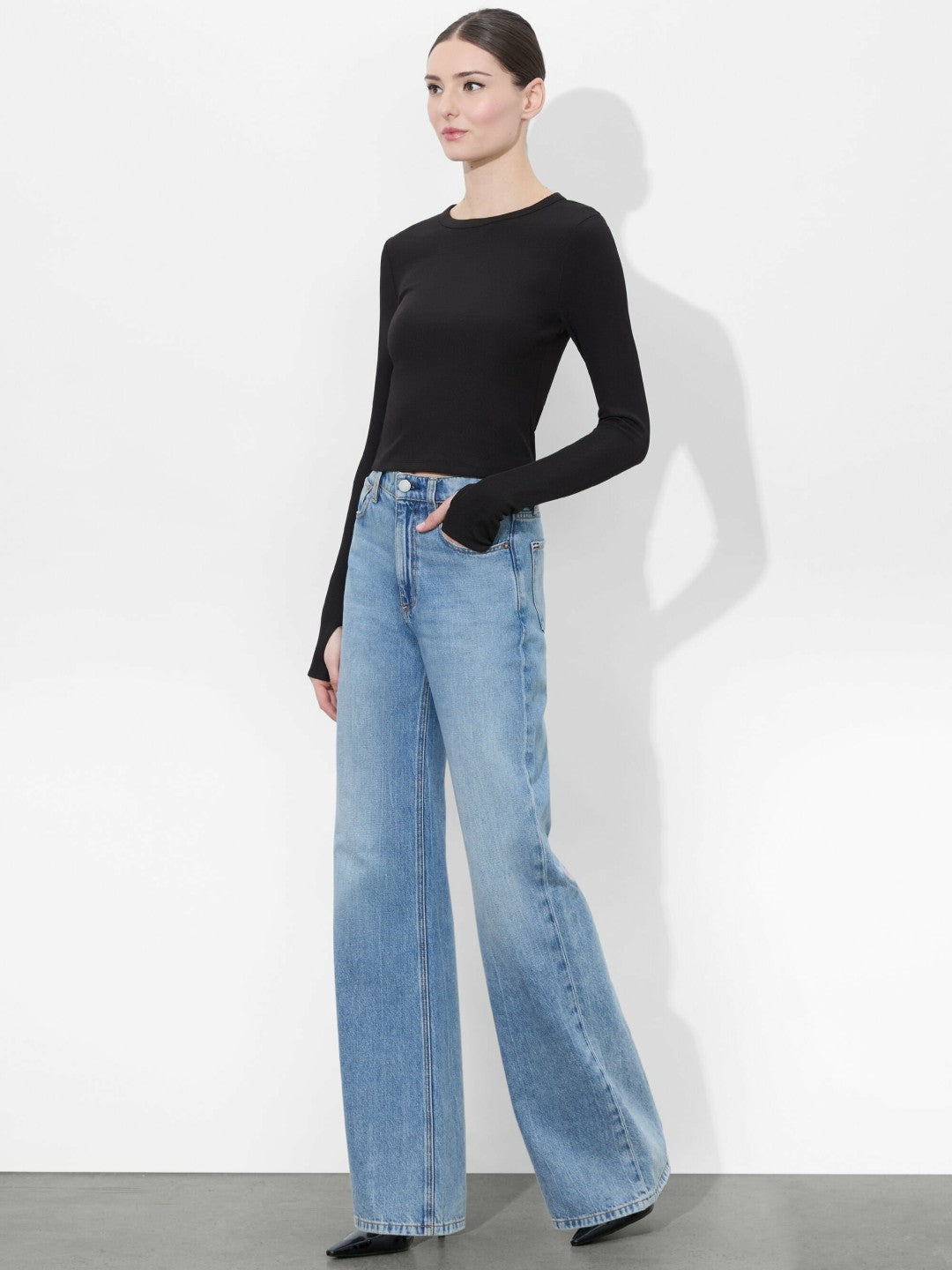 Delaina Top In Black - Alice + Olivia Women