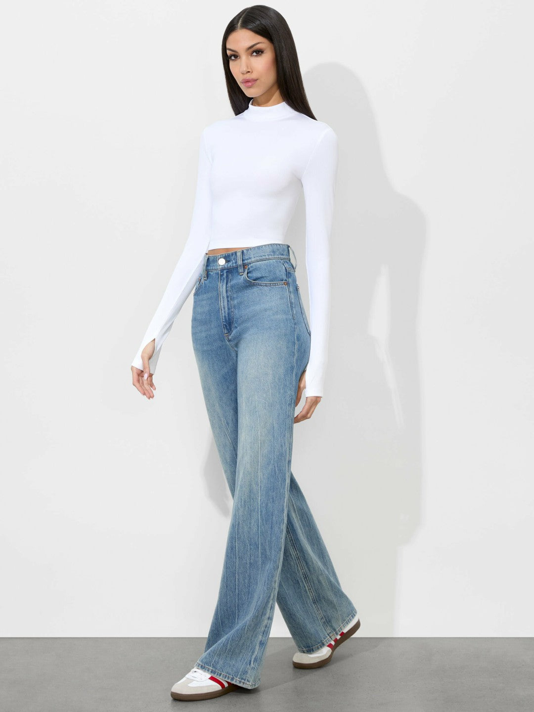 Delaina Reversible Top In Off White - Alice + Olivia Women