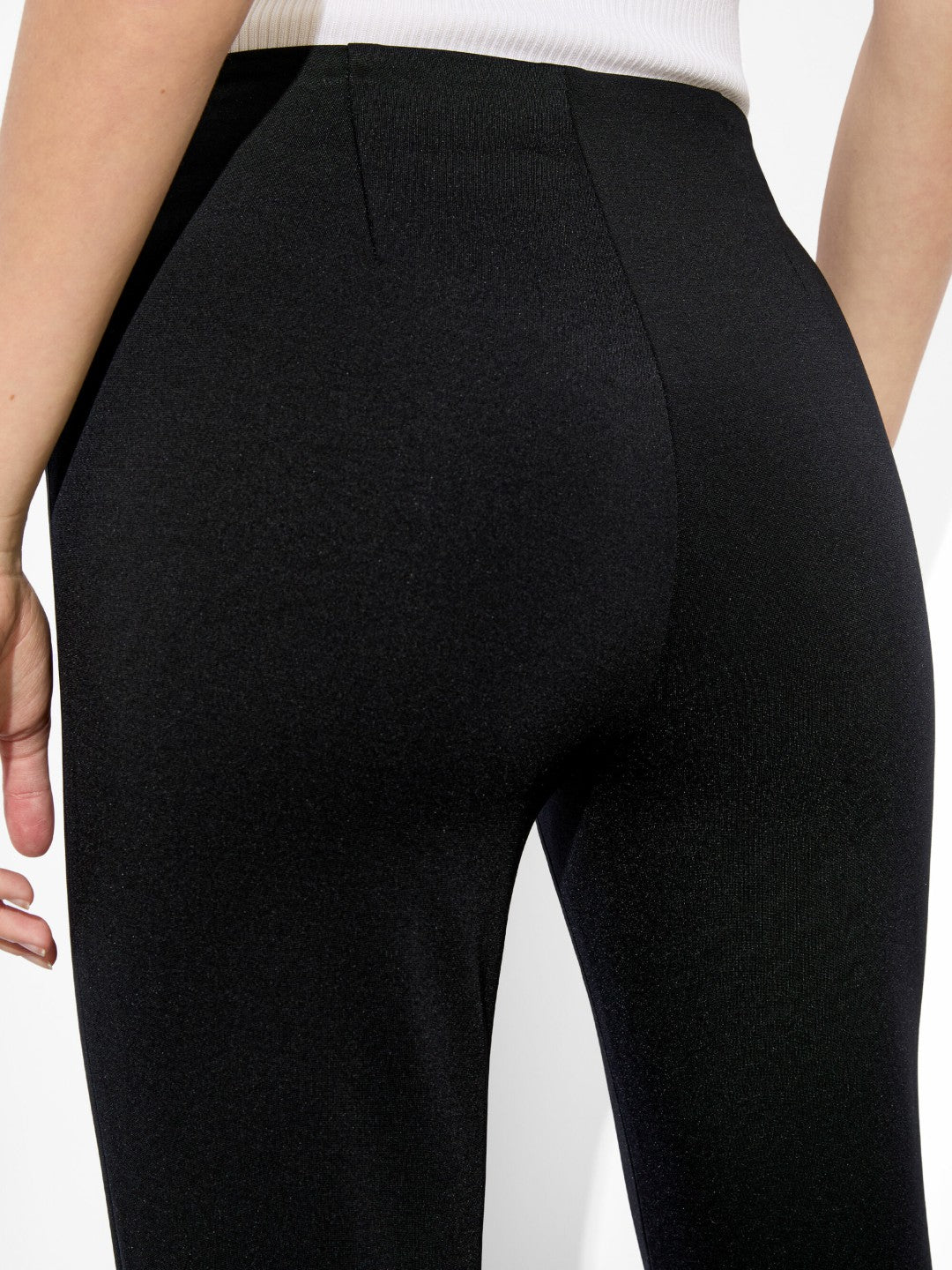Yuki Trouser In Black - Alice + Olivia Women