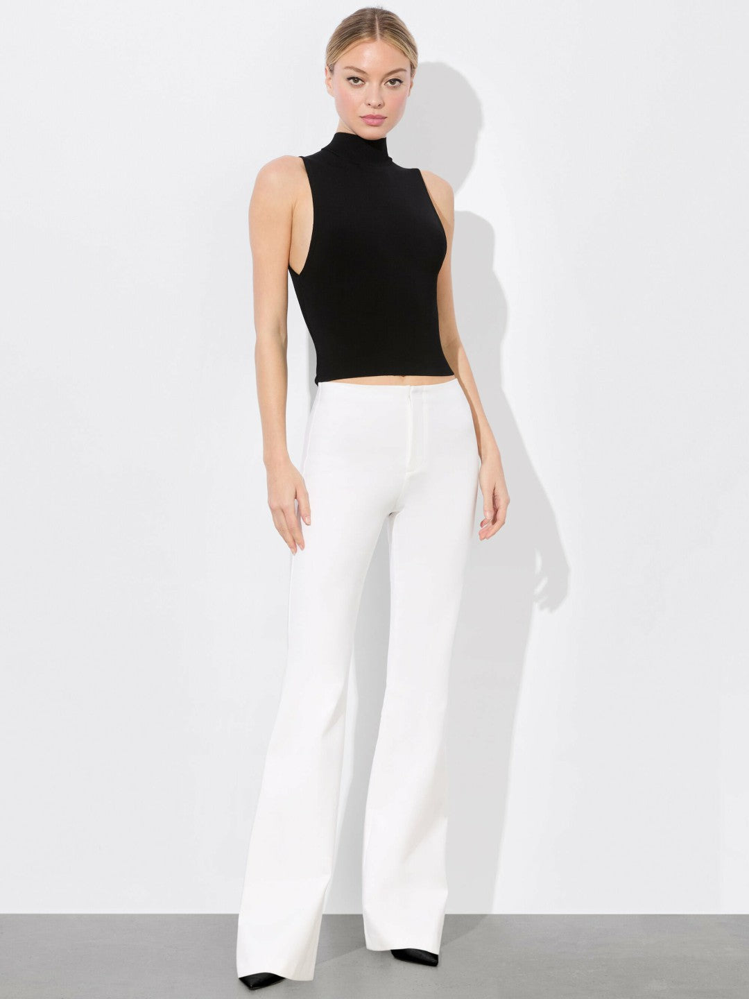 Yuki Trouser In Off White - Alice + Olivia Women