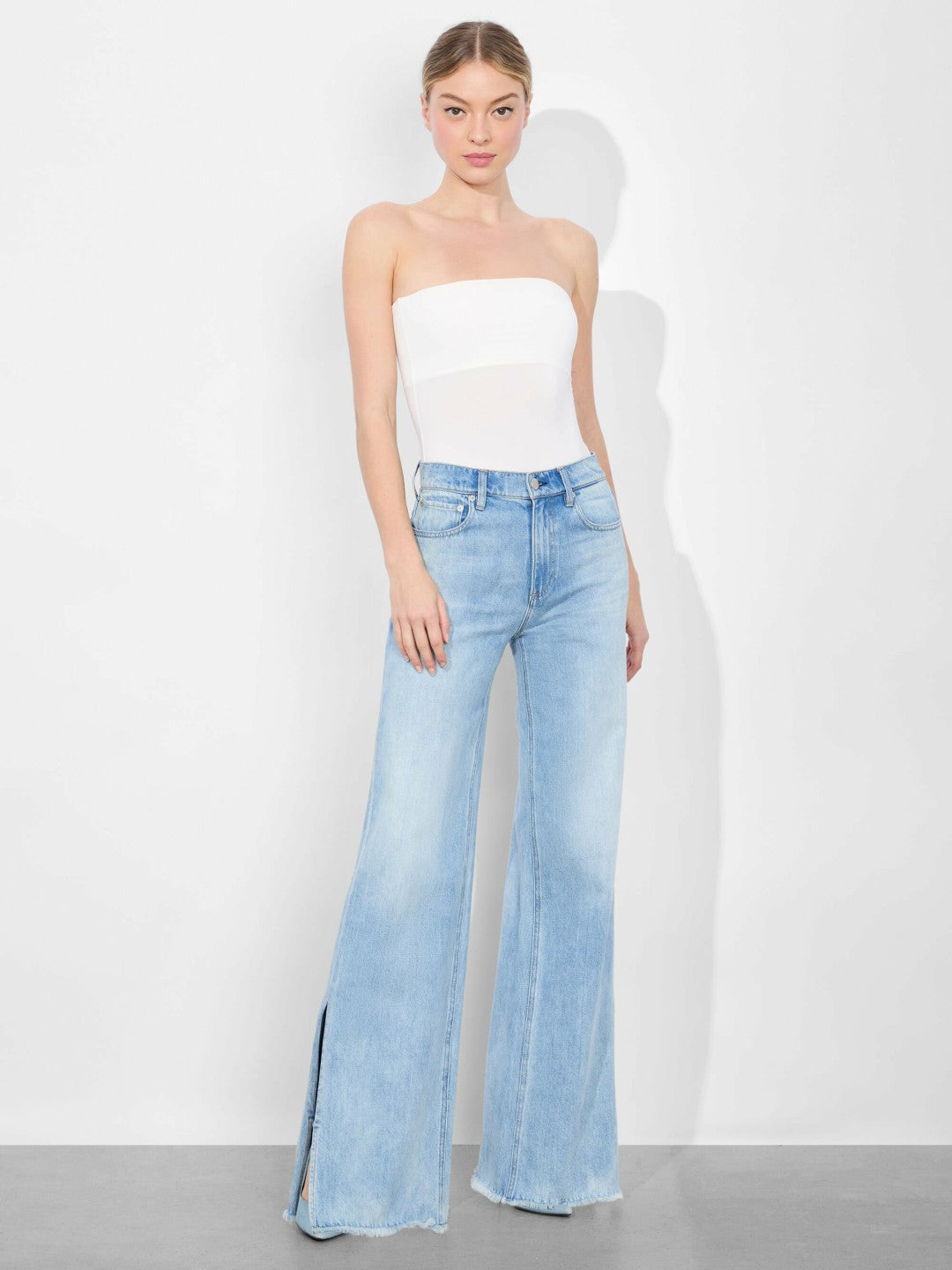 Naomi Strapless Bodysuit In Off White - Alice + Olivia Women
