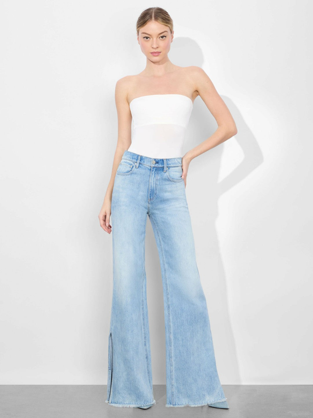 Naomi Strapless Bodysuit In Off White - Alice + Olivia Women