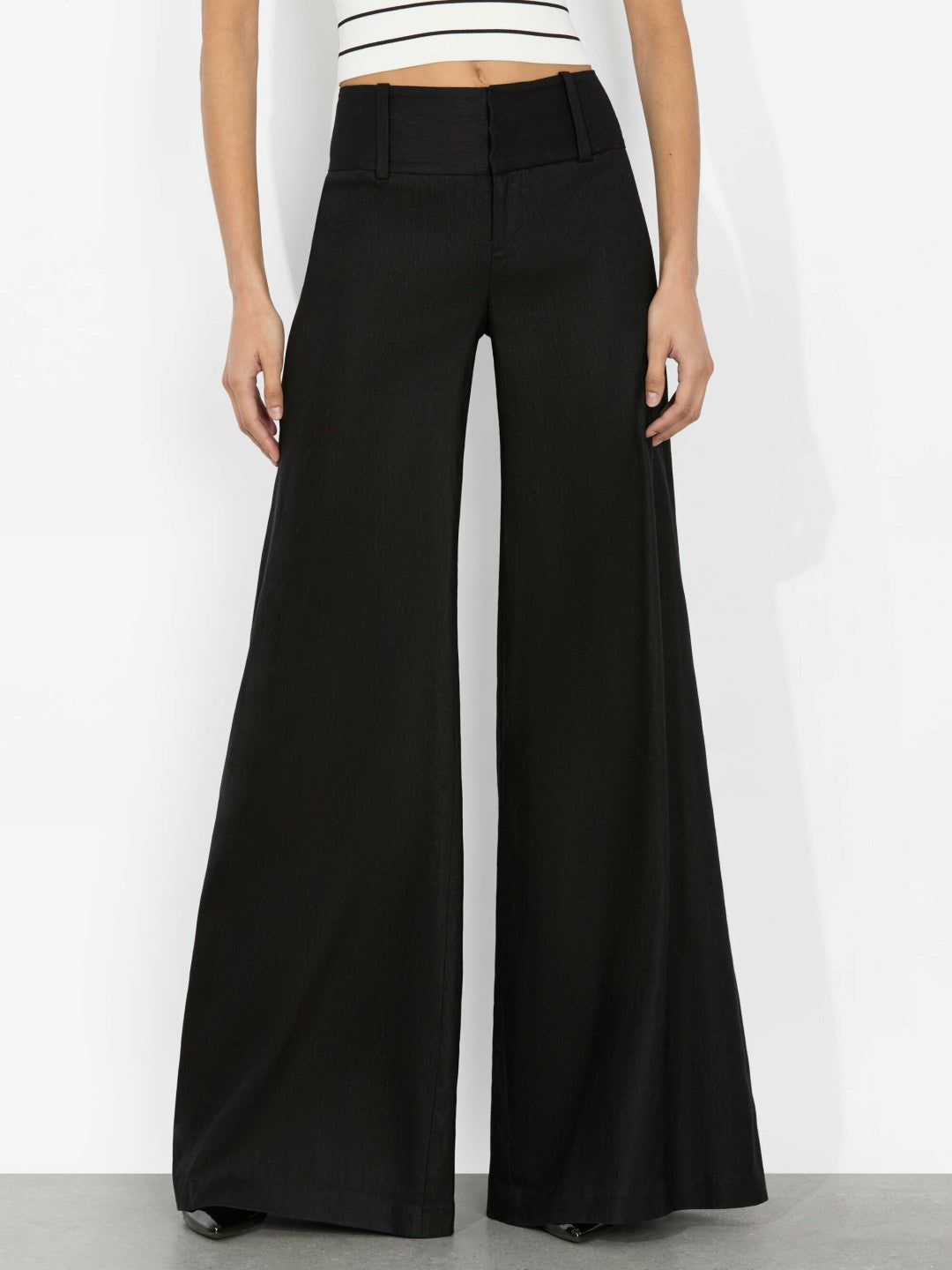 MAZIE VEST + OLIVIA PANT - Alice + Olivia Women