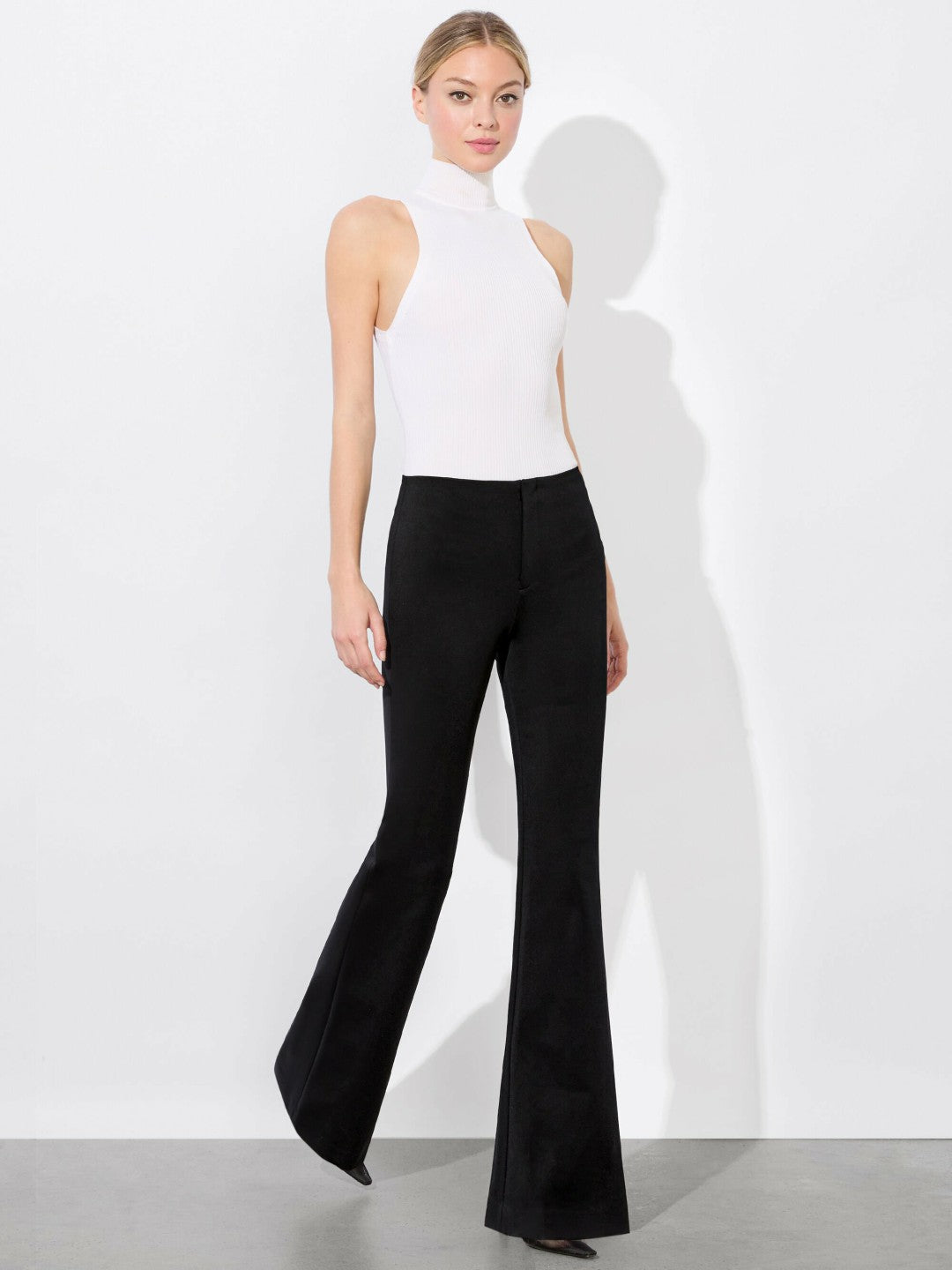 IANA BLAZER + YUKI TROUSER - Alice + Olivia Women